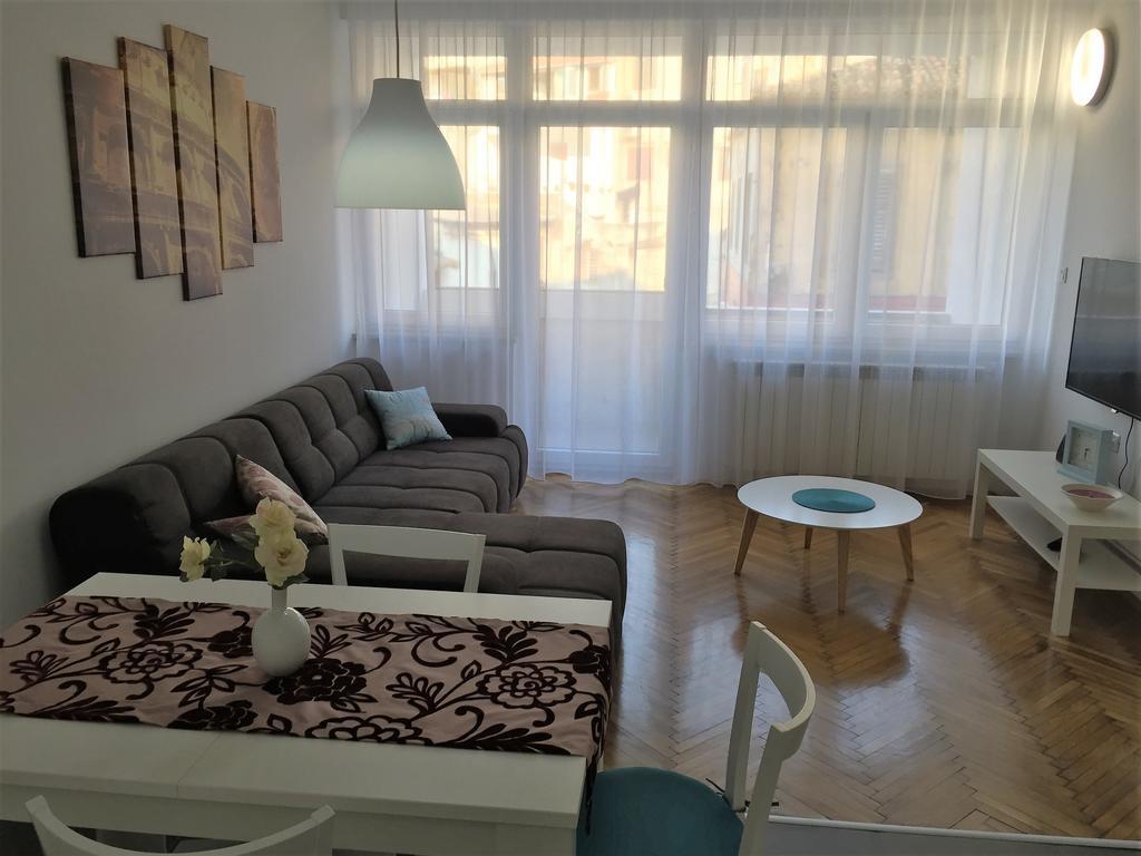 Arenacentar Apartments Pula Exterior foto